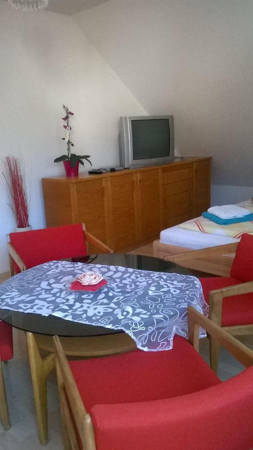 Große Ferienwohnungen über 2 Etage am Bodensee zwischen Friedrichshafen, Konstanz und Insel Mainau Uberlingen Exterior foto